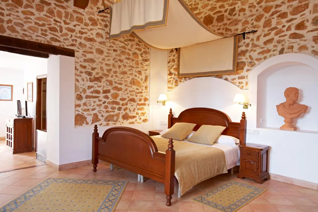 JUNIOR SUITE STANDARD Room, Puig de Ros d Alt, Majorca