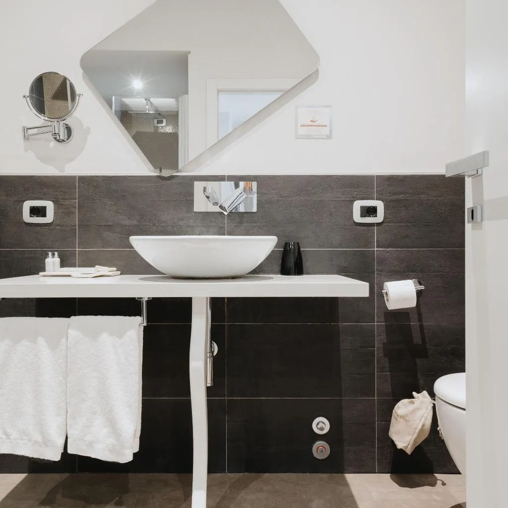 SUITE CLASSIC DOUBLE BED Room, Montenapoleone Suites, Milan
