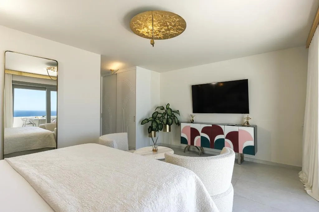 SUITE SEA VIEW HONEYMOON Room, La Madeleine Oia, Santorini