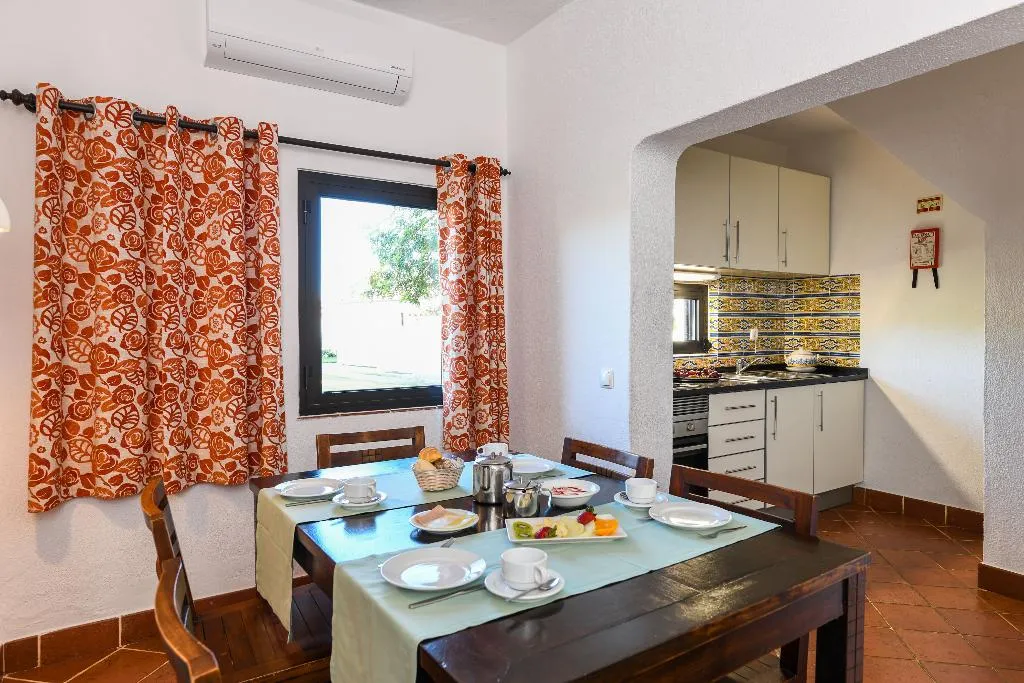 APARTMENT TWO BEDROOMS Room, Pedras del Rei, Algarve