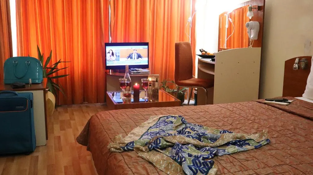 FAMILY ROOM STANDARD Room, Palitra, Varna