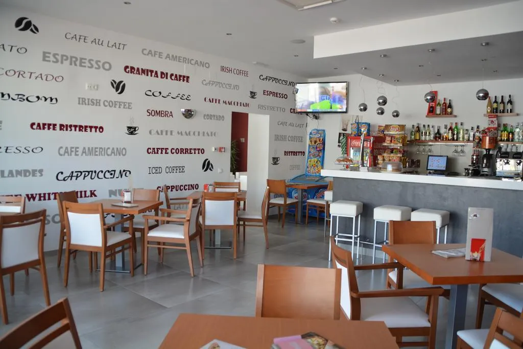 Bar, Mena Plaza, Costa Del Sol