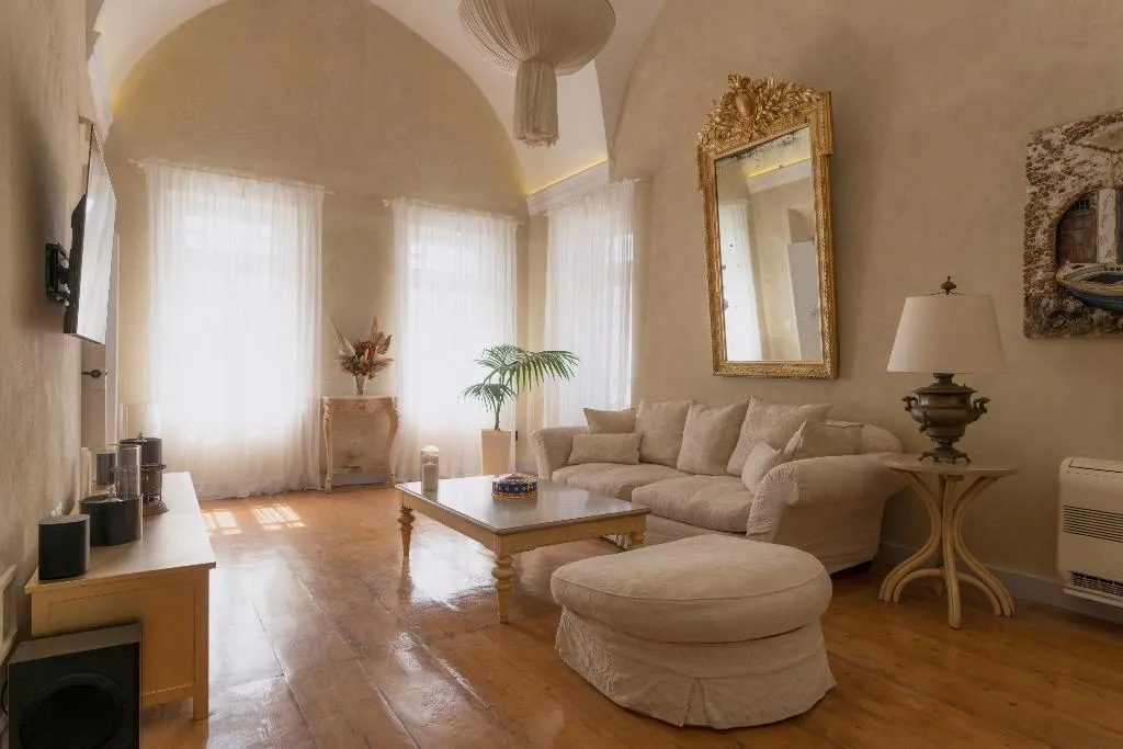 Lobby, Oia Mansion, Santorini