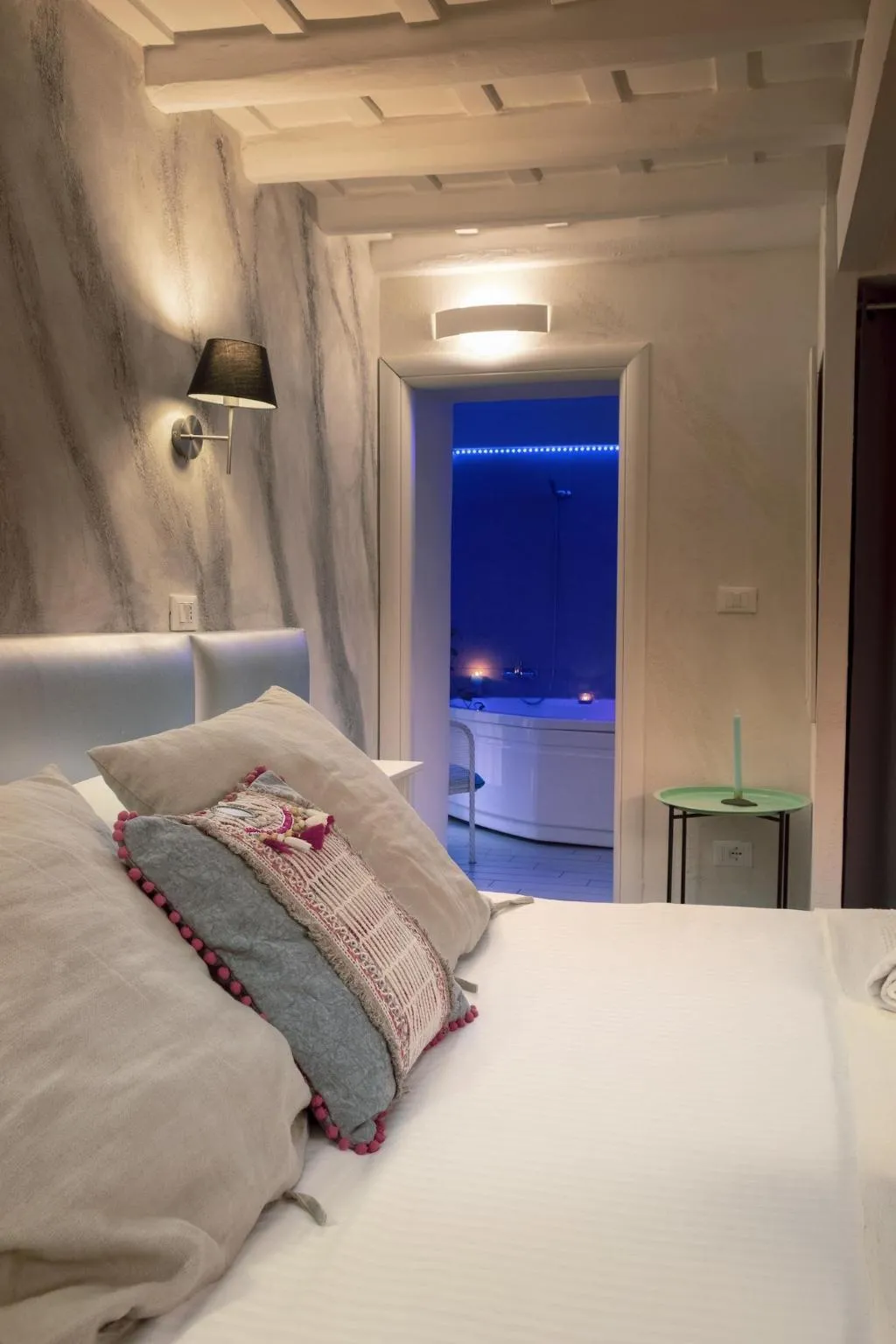 Room, Delsi Suites Pantheon, Rome