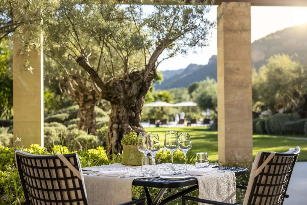 Restaurant, Castell Son Claret, Majorca