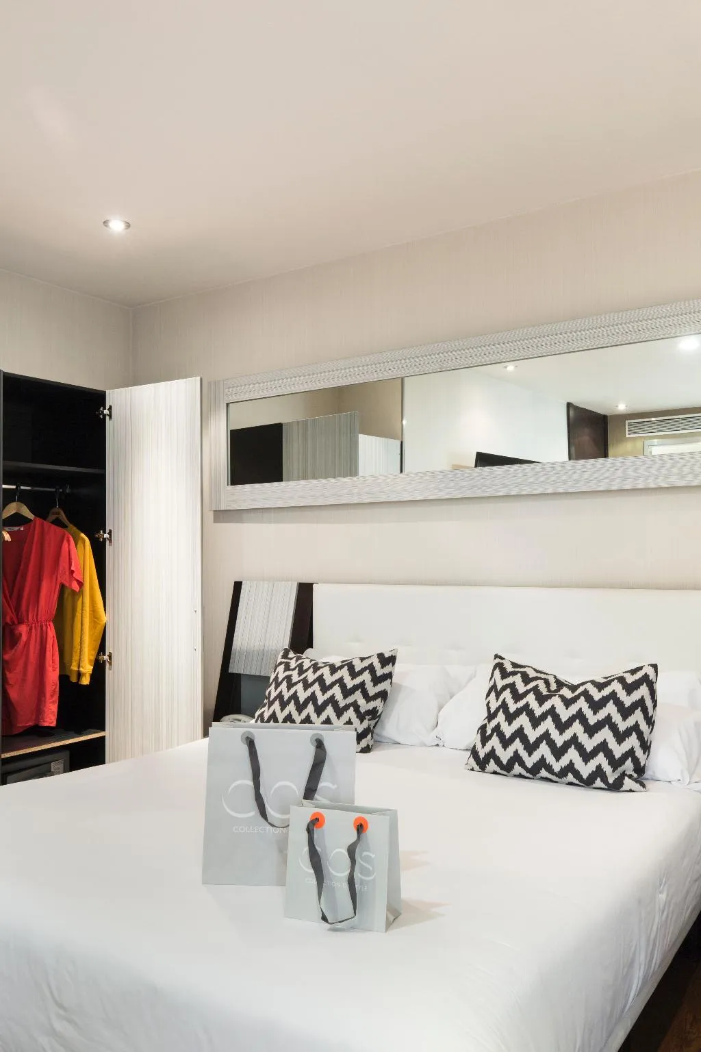 DOUBLE SINGLE USE STANDARD Room, Petit Palace Triball, Madrid