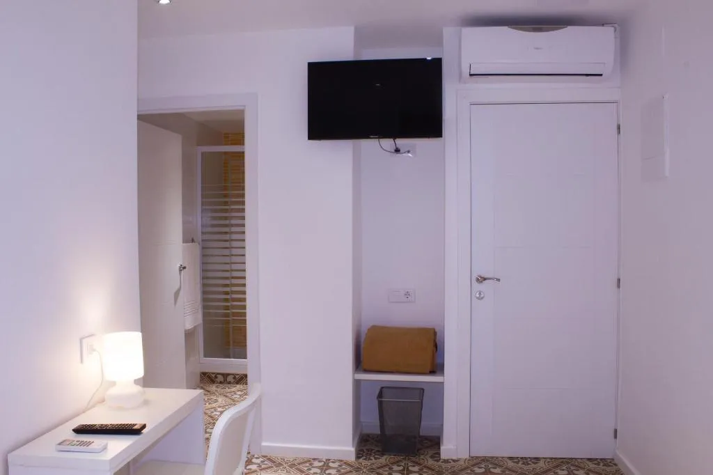 Room, Hostal Nova, Barcelona