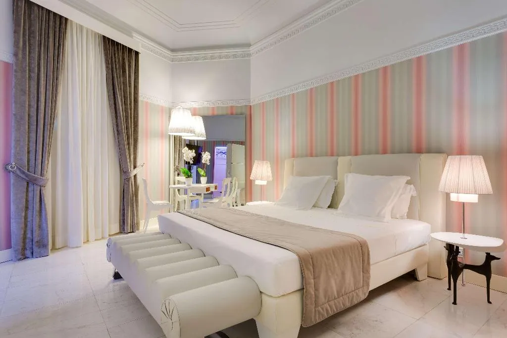 Room, Grand Hotel Palace Rome, Rome