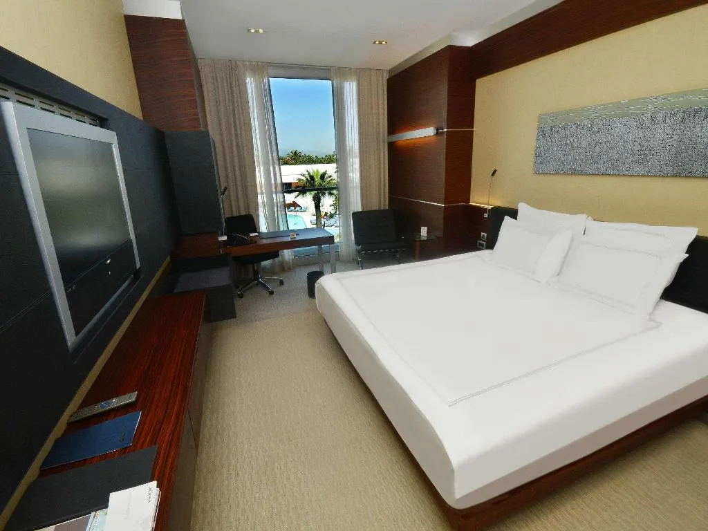 DOUBLE CLASSIC GARDEN VIEW Room, Swissotel Buyuk Efes Izmir, Izmir