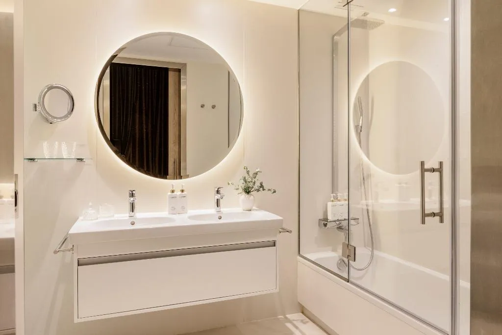 Double or Twin CLASSIC Room, Palacio de los Duques Gran Meliá, Madrid