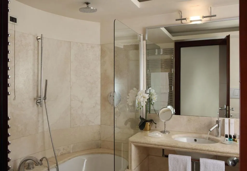 SUITE KING SIZE BED Room, Ruzzini Palace, Venice