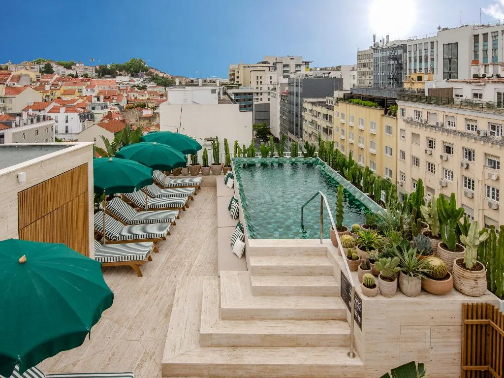 Pool, Browns Avenue Hotel, Lisbon