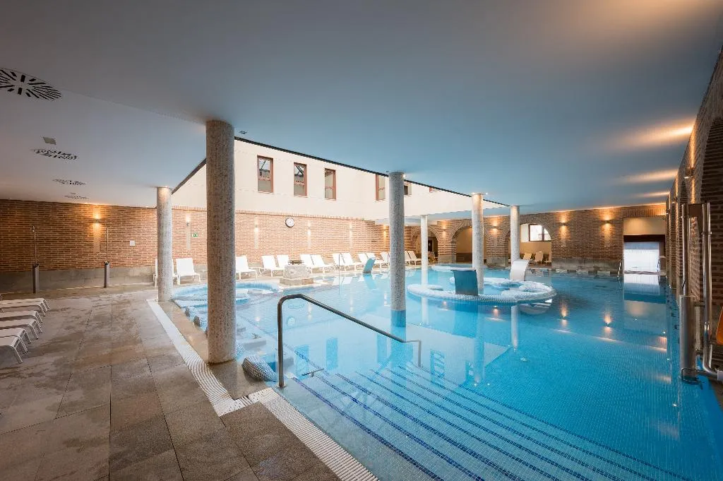 Pool, Castilla Termal Balneario de Olmedo, Madrid