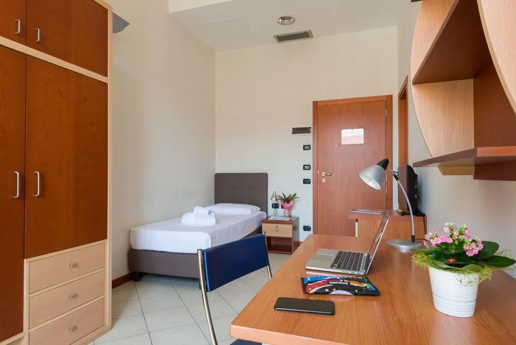 Room, Camplus Guest Catania, Catania