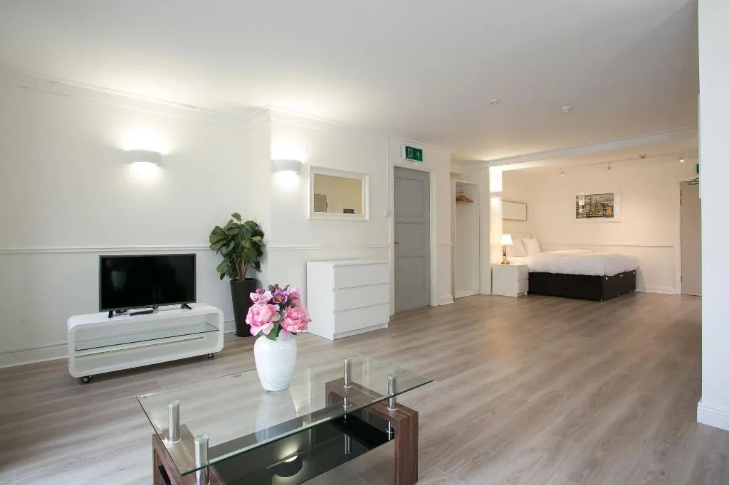 Room, Ballsbridge Townhouse - Merrion Road, Dublin