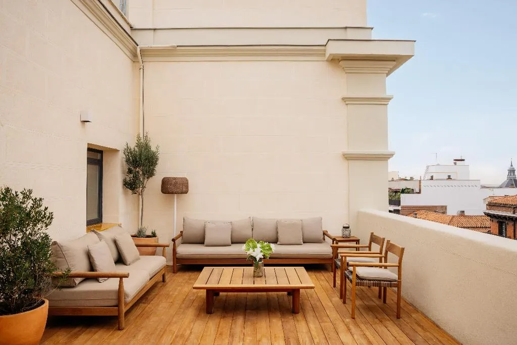 JUNIOR SUITE WITH TERRACE Room, Casa de las Artes, member of Melia Collection, Madrid