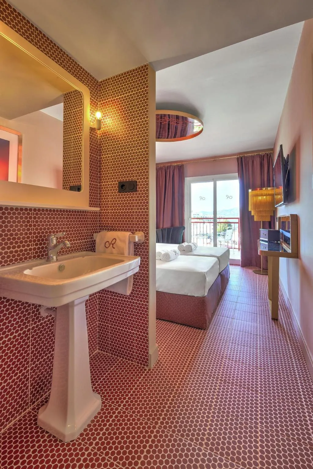 DOUBLE STANDARD Room, Romeos Ibiza, Ibiza