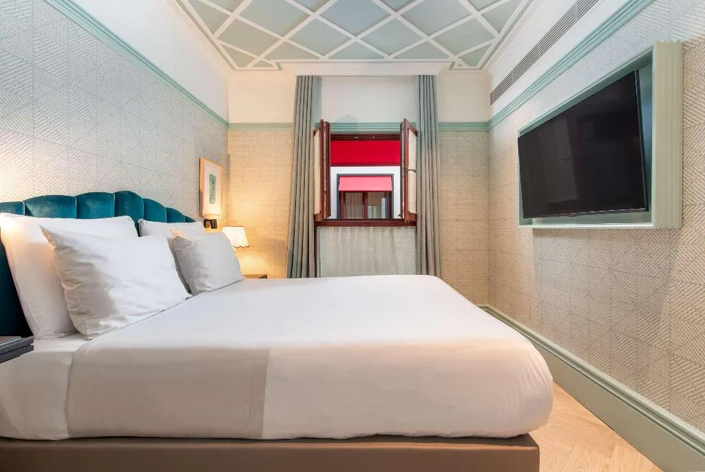 SINGLE CLASSIC Room, The Editory Boulevard Aliados Hotel, Porto