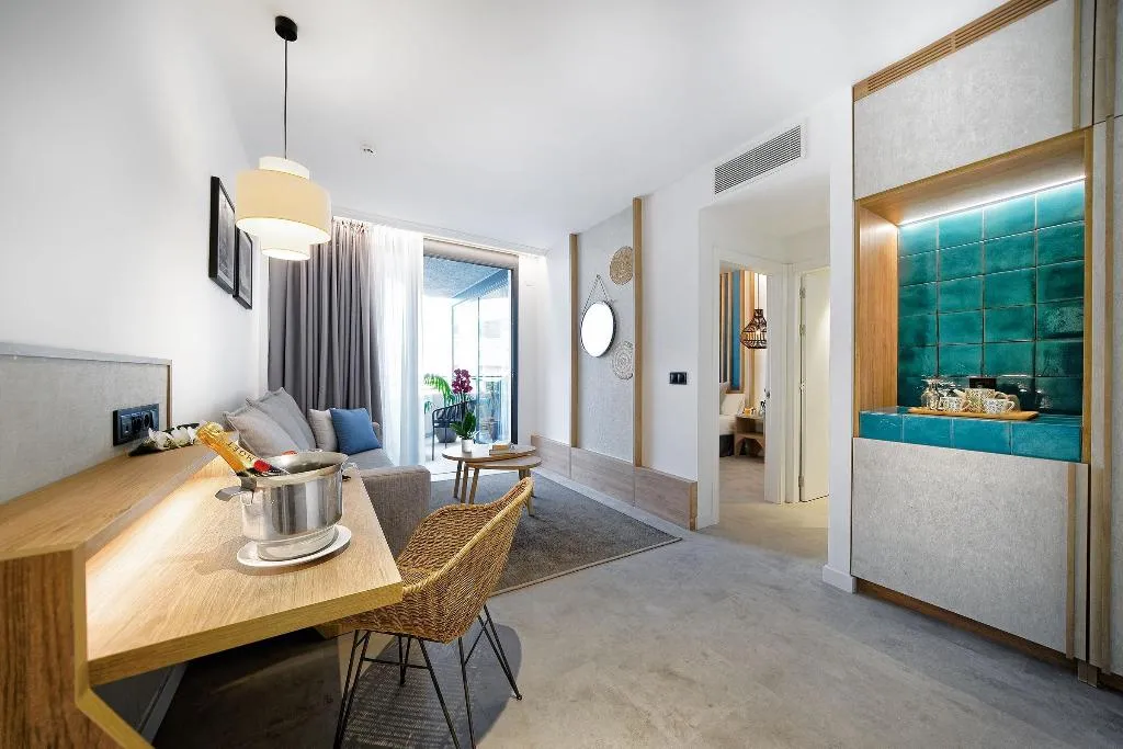 Room, HOVIMA Suites Costa Adeje, Tenerife