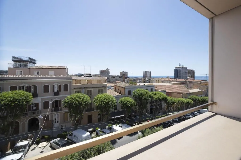 SINGLE BASIC Room, Regina Margherita, Cagliari