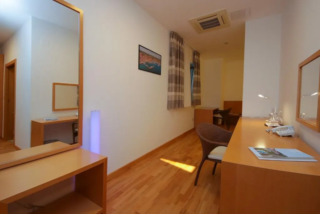 DOUBLE DELUXE PARK VIEW Room, Villa Radin, Split