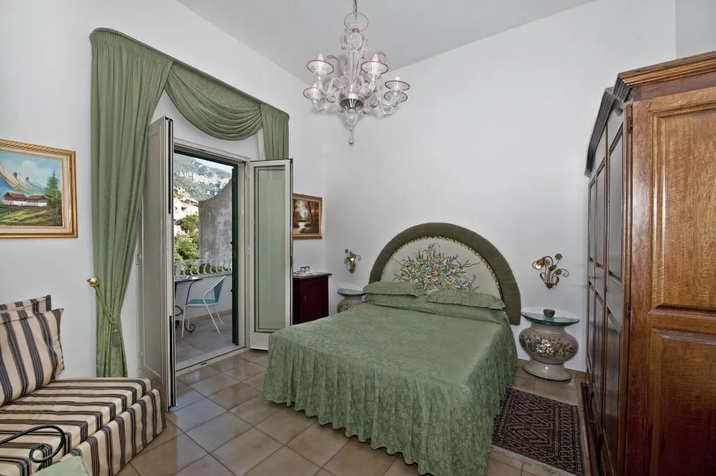 Room, Casa Teresa, Naples