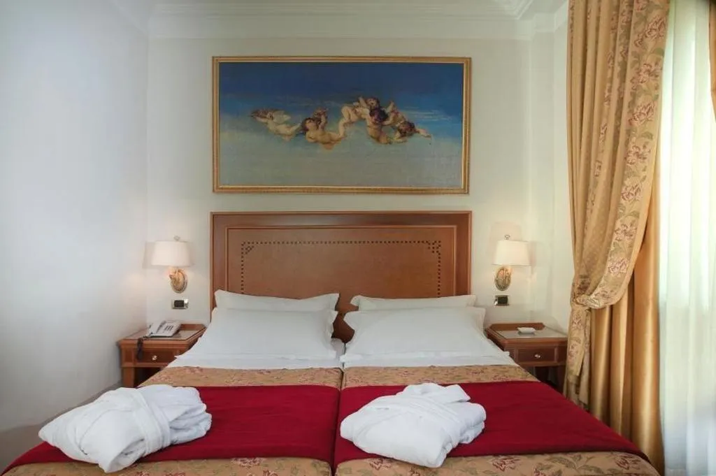 Room, Pinewood Hotel Rome, Rome