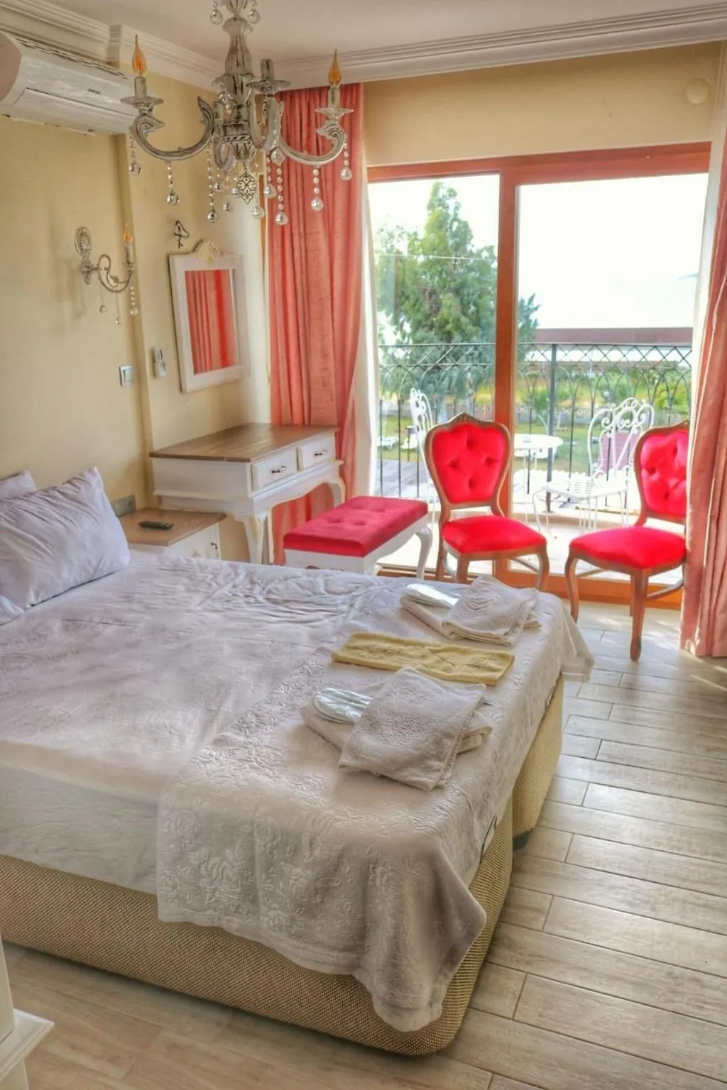 Room, Stone Hill Otel, Izmir
