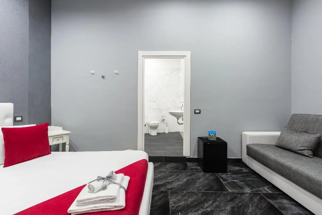 QUADRUPLE STANDARD Room, Hotel Palace Napoli, Naples
