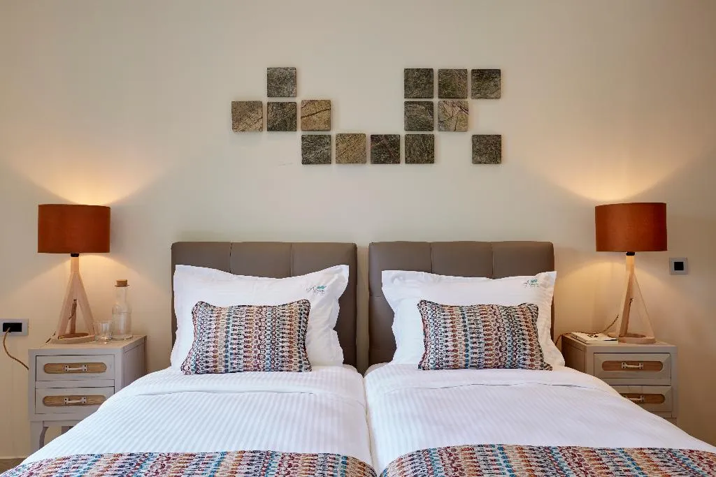 Room, Almyriki Beach Villa, Santorini