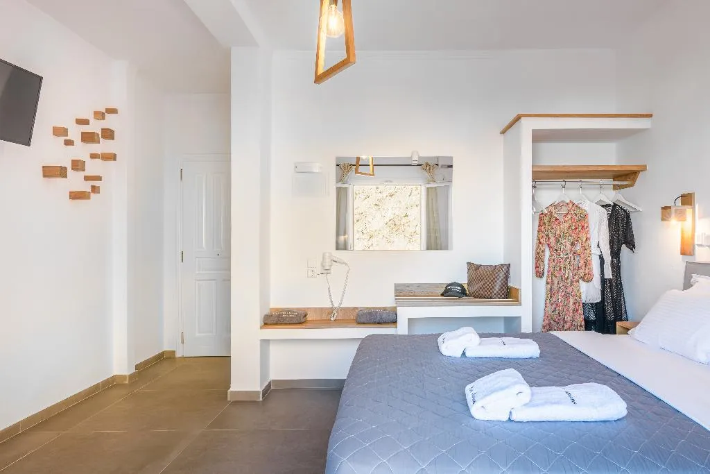 TRIPLE SEA VIEW CAPACITY 3 Room, Marianna Hotel, Santorini
