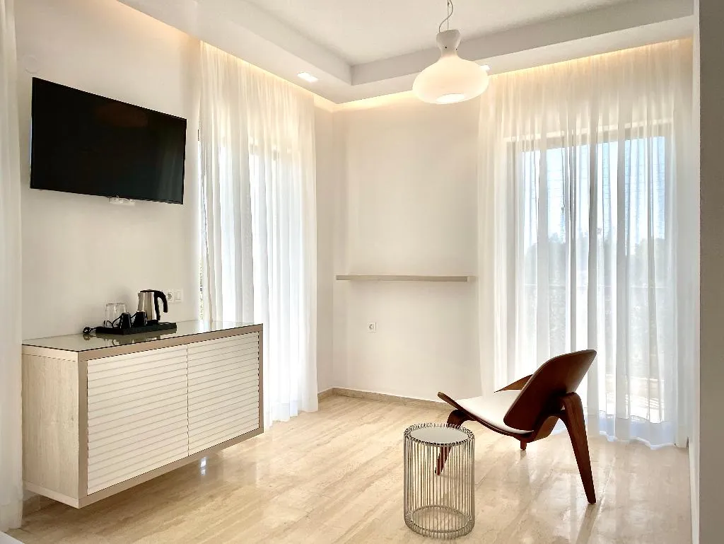 JUNIOR SUITE STANDARD Room, Bruskos Hotel & Suites, Corfu