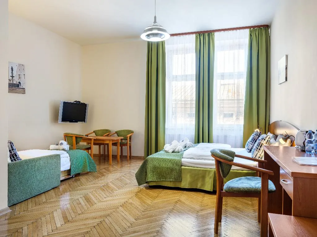 TRIPLE STANDARD Room, Kosmopolita Rooms & Apartments, Krakow