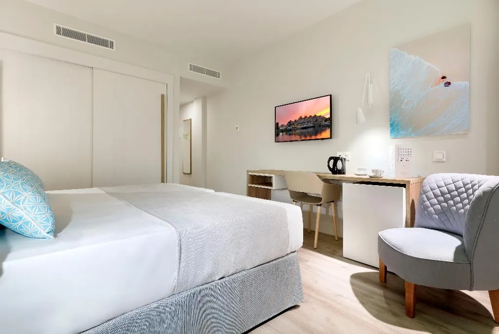 DOUBLE SINGLE USE DELUXE Room, Hotel Benalma Costa del Sol, Costa Del Sol