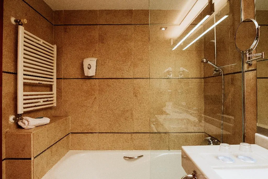 QUADRUPLE STANDARD Room, Deloix Aquacenter, Costa Blanca