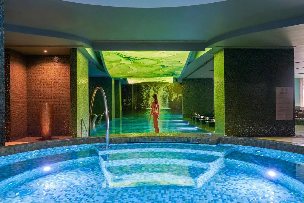 Pool, Savoy Palace The Leading Hotels of the World, Madeira