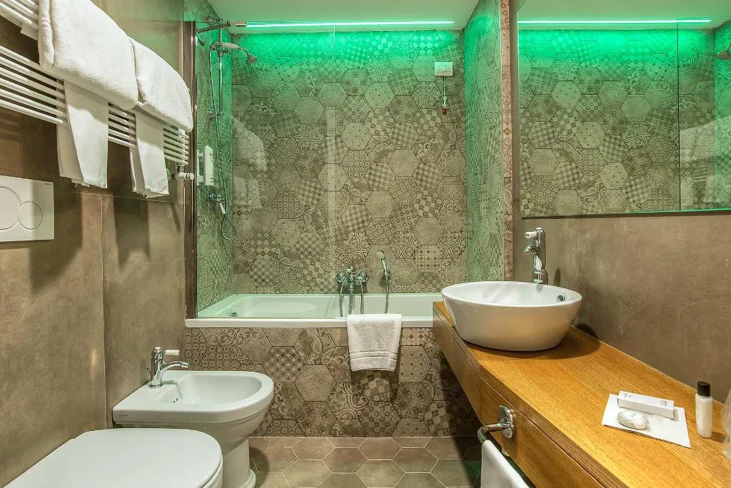 Room, Elite, Rome