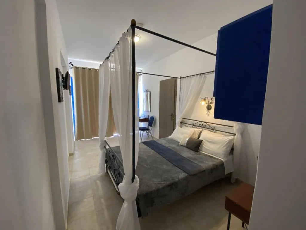 Room, Anastasia Studios, Rhodes