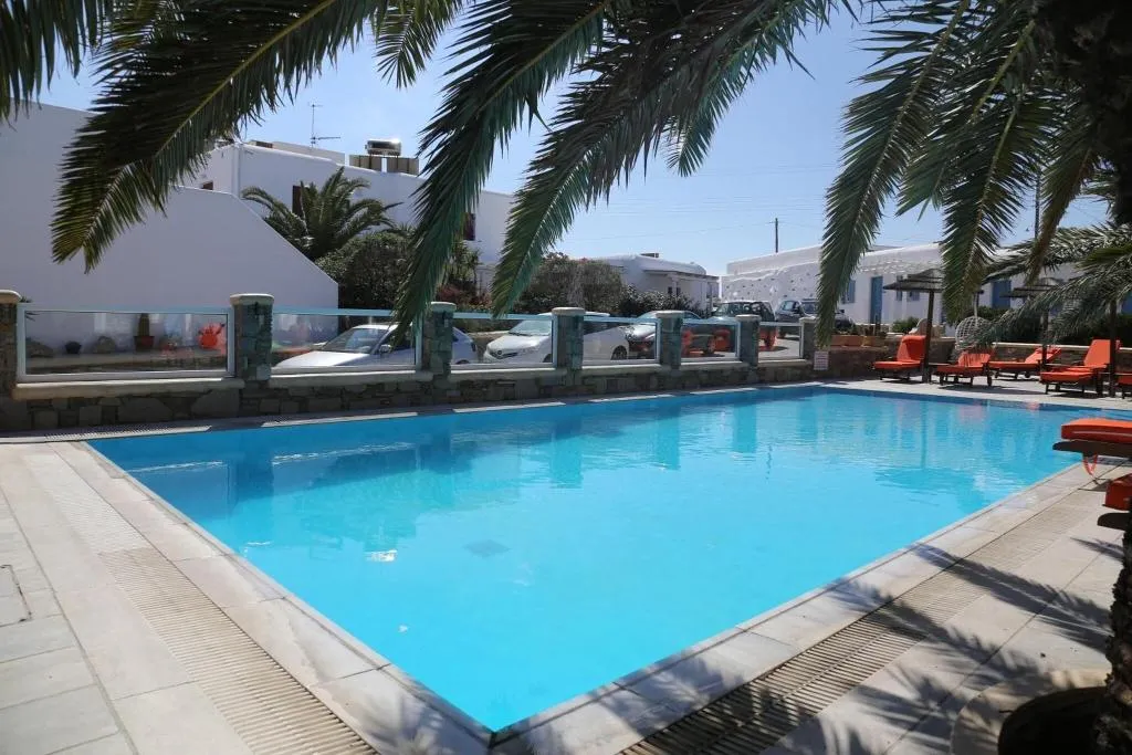 Pool, Petinaros, Mykonos
