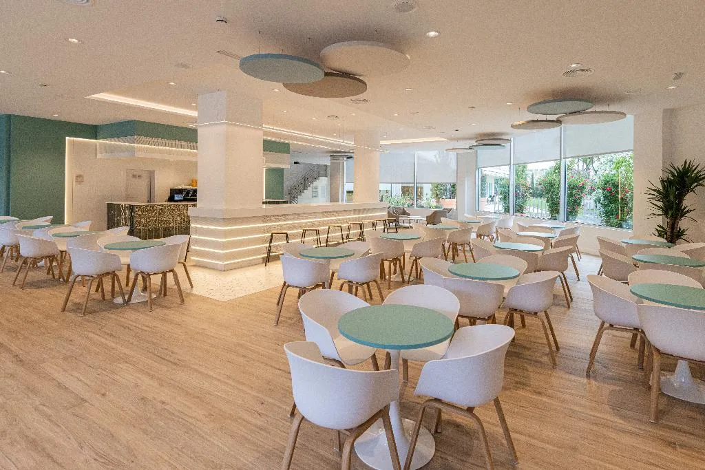 Bar, Ponient Piramide Salou by PortAventura World, Costa Dorada