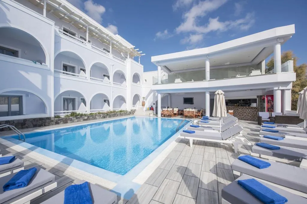 Pool, Blue Waves, Santorini