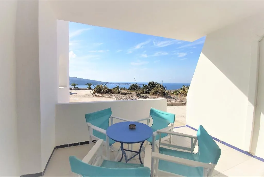 QUADRUPLE ECONOMY Room, Ether Sunset Oia, Santorini