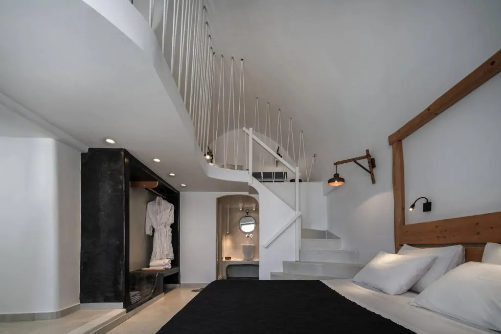 JUNIOR SUITE WITH JACUZZI Room, Kasimatis by La Perla, Santorini