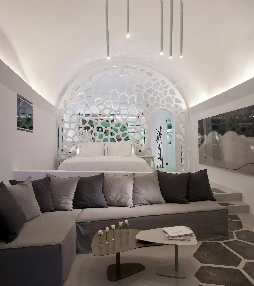 VILLA WITH PRIVATE POOL Room, Grace Hotel Santorini, Santorini