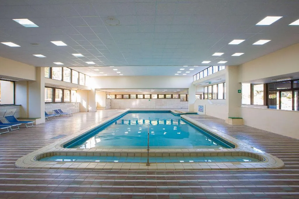 Pool, MClub Lipari, Catania