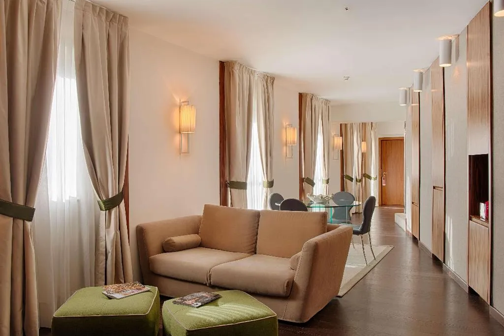 Room, NH Collection Taormina, Taormina