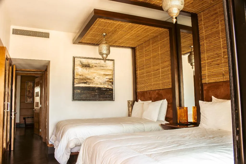 APARTMENT THREE BEDROOMS WITH PRIVATE POOL Room, Aldea Thai by oceanfront, Playa Del Carmen