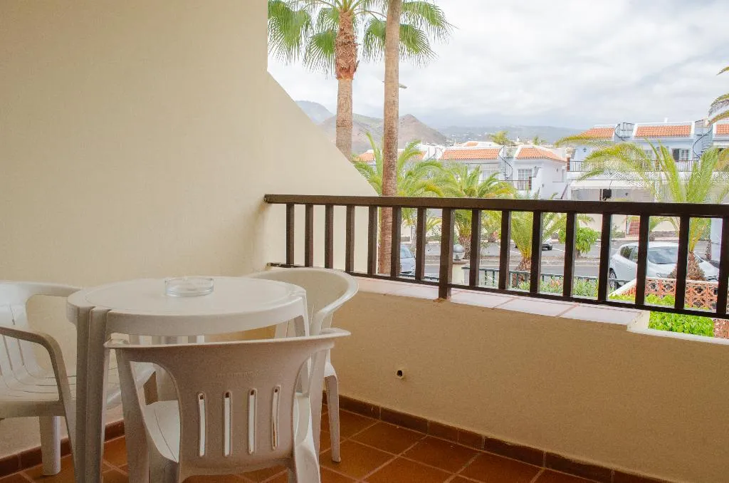 APARTMENT CAPACITY 4 TWO BEDROOMS Room, klayman Olivina Aparthotel, Tenerife