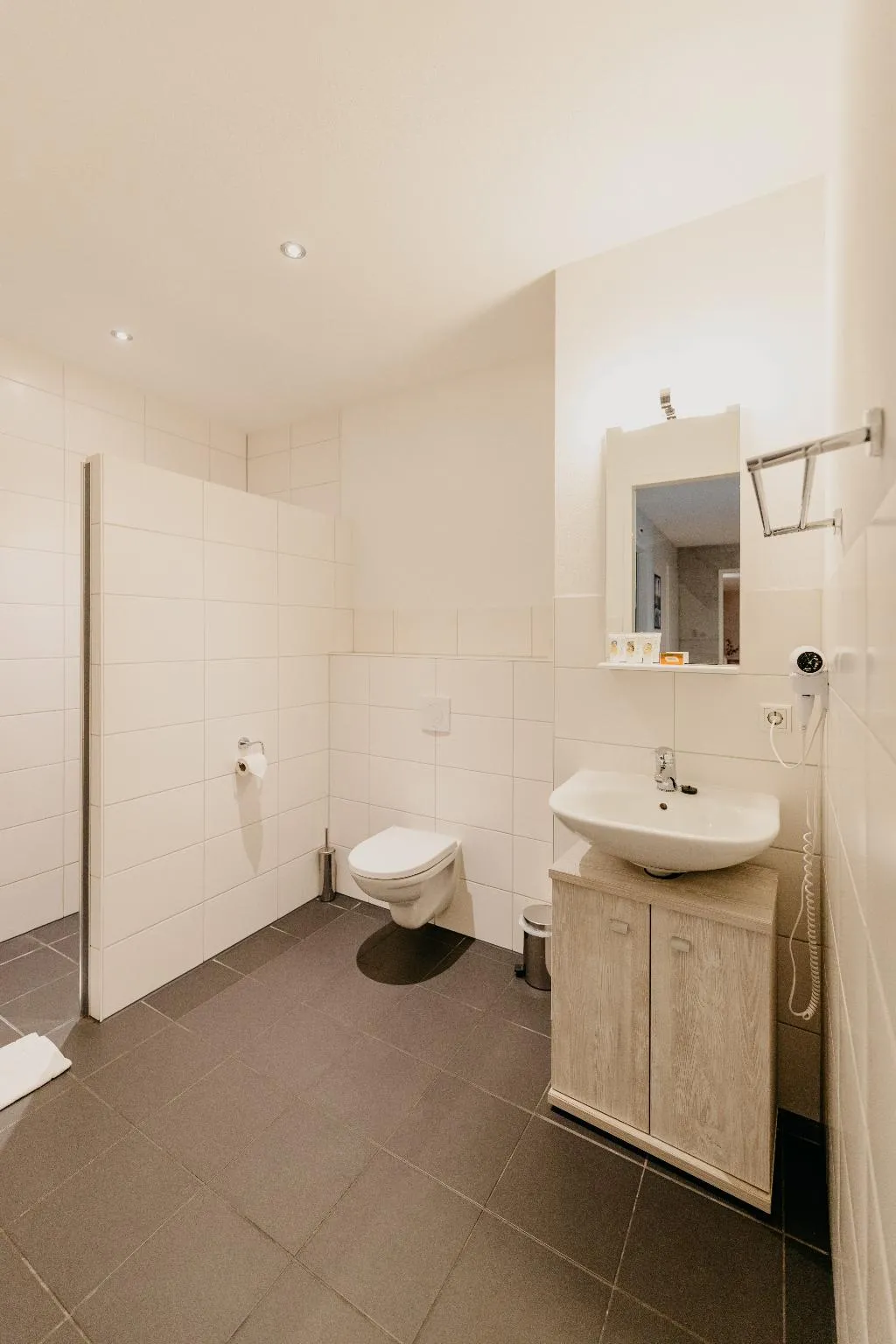 APARTMENT CAPACITY 8 FOUR BEDROOMS Room, ID Aparthotel, Amsterdam