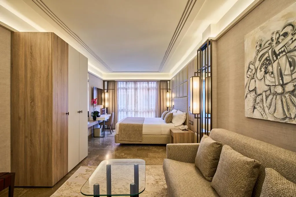 FAMILY ROOM CLASSIC Room, VP Madroño, Madrid